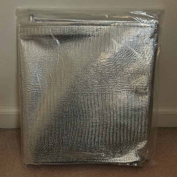 Joy Mangano Silver Double Sided Zip Up Garment Bag NWT - Picture 2 of 3